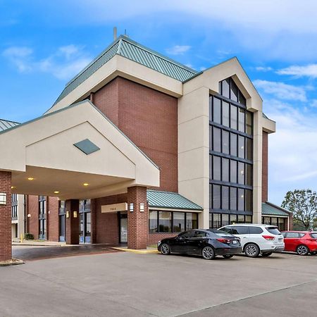 Отель Sonesta Essential Houston Hobby Airport Экстерьер фото