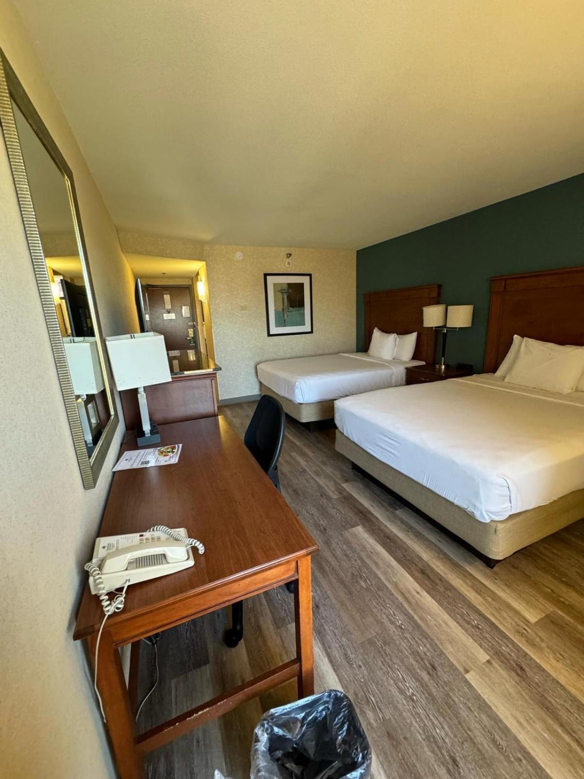 Отель Sonesta Essential Houston Hobby Airport Экстерьер фото