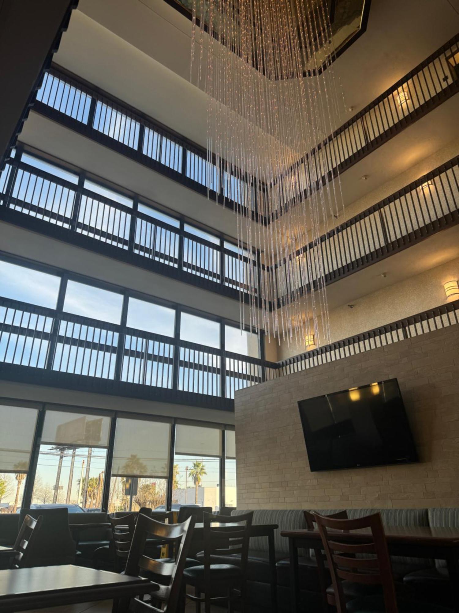Отель Sonesta Essential Houston Hobby Airport Экстерьер фото