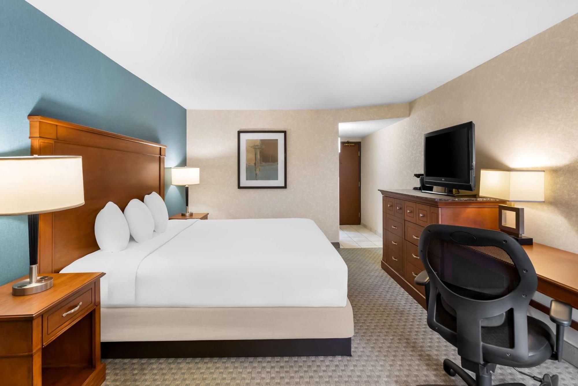 Отель Sonesta Essential Houston Hobby Airport Экстерьер фото