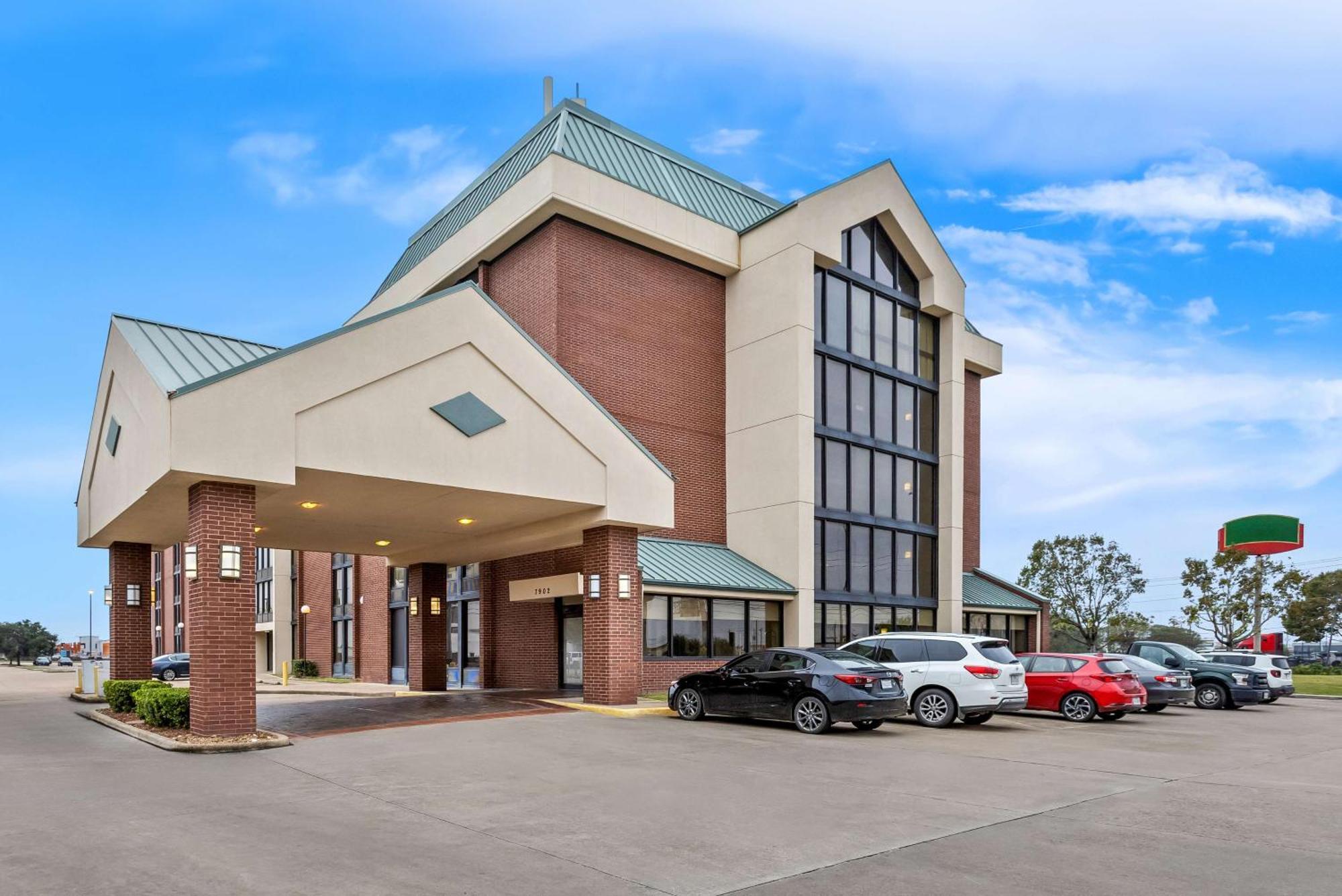 Отель Sonesta Essential Houston Hobby Airport Экстерьер фото