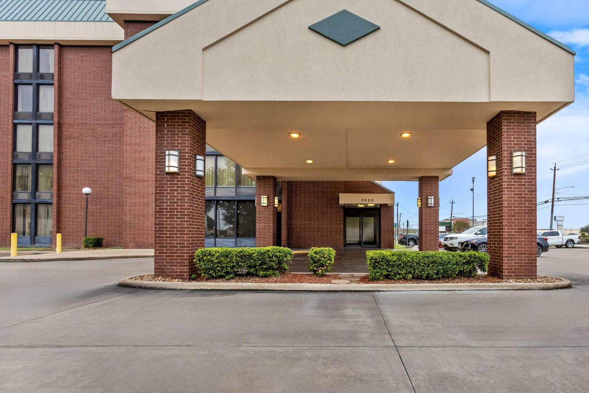 Отель Sonesta Essential Houston Hobby Airport Экстерьер фото