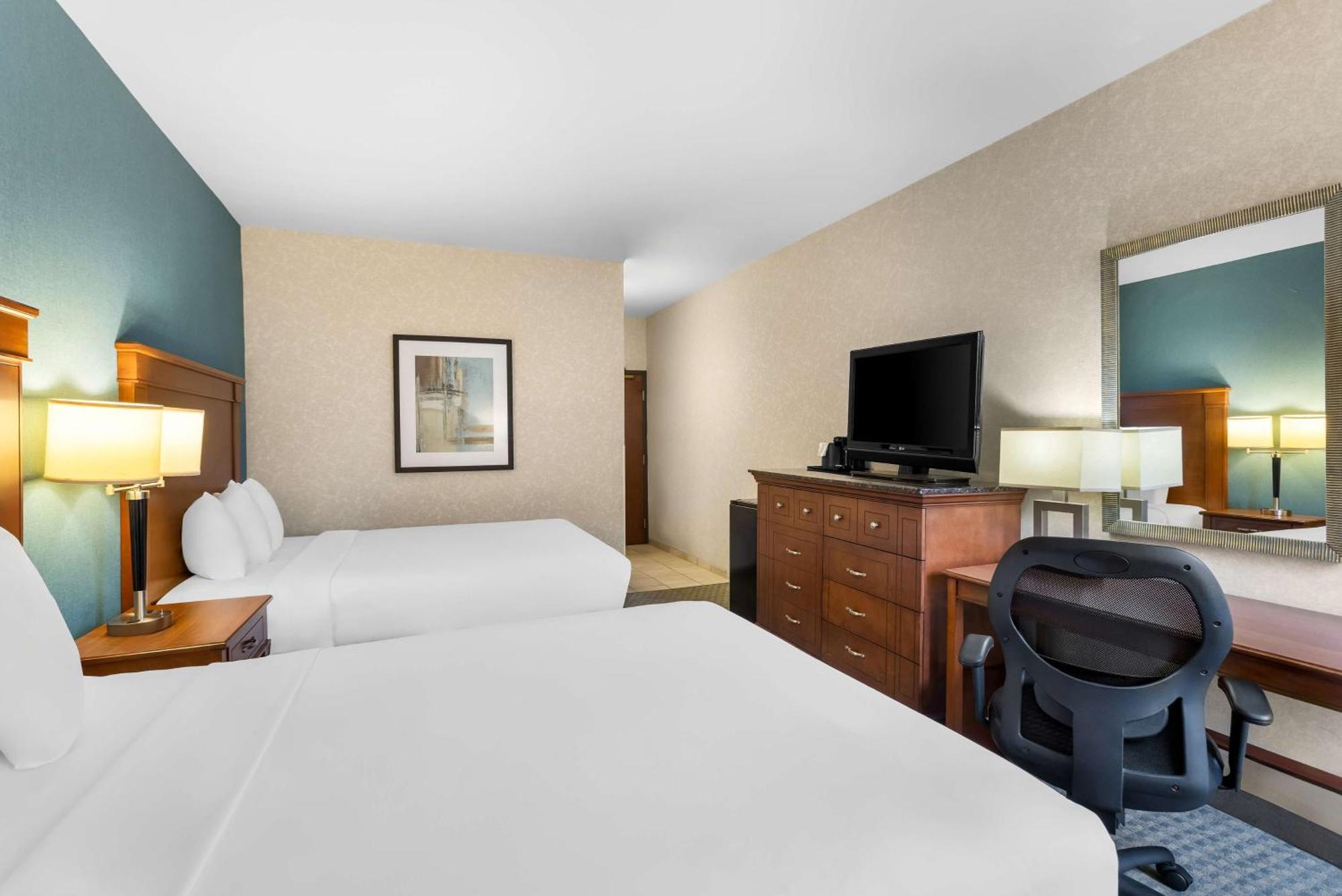 Отель Sonesta Essential Houston Hobby Airport Экстерьер фото