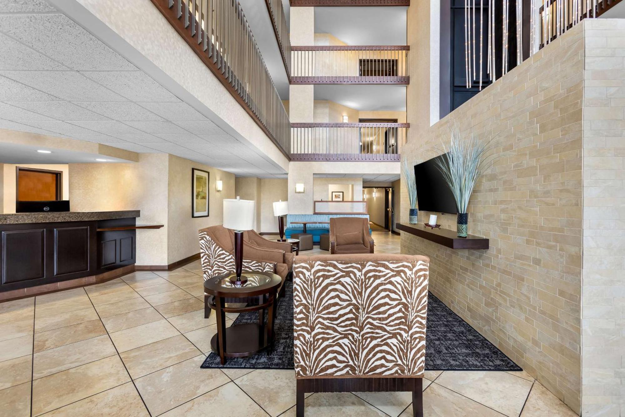 Отель Sonesta Essential Houston Hobby Airport Экстерьер фото